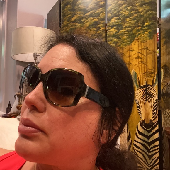 BURBERRY green tortoise sunglasses NWY